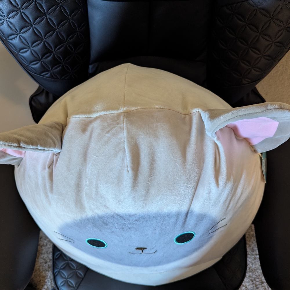 Squishmallows Cream and Gray Cat Bed